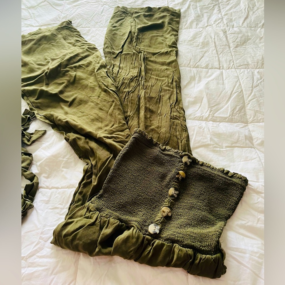 Strapless jumpsuits - Picture 3 of 6